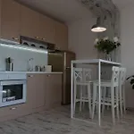 Апартаменты Charmful New Flat With Hill View Пловдив