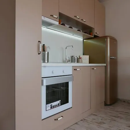 Charmful New Flat With Hill View Apartment