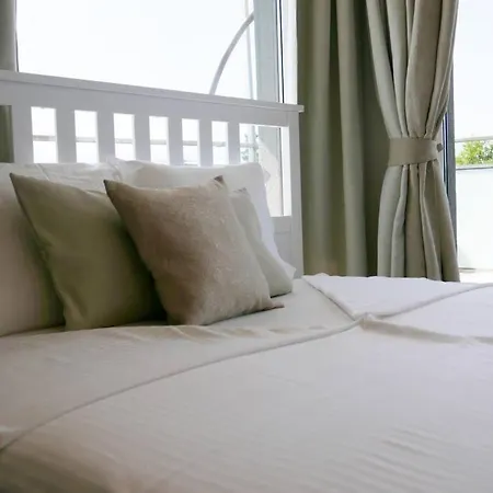 Charmful New Flat With Hill View