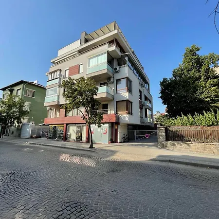 Apartment Charmful New Flat With Hill View *