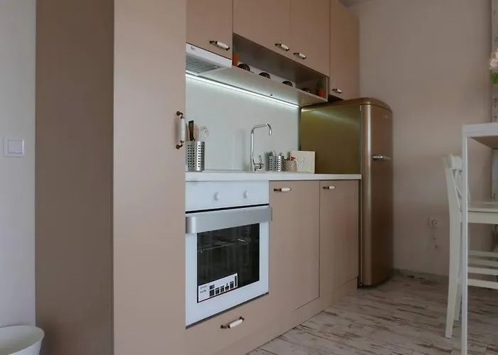 Charmful New Flat With Hill View 公寓