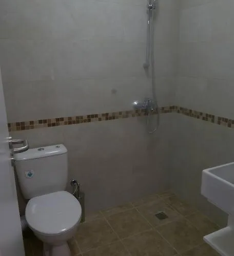 公寓 Charmful New Flat With Hill View *