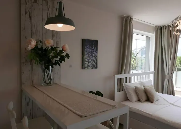 公寓 Charmful New Flat With Hill View